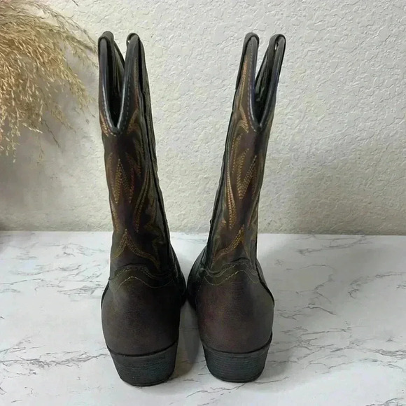 Austin Trading Co. Kid's Cowboy Pull On Boots Brown
Faux Leather Size 3 - Picture 5 of 15
